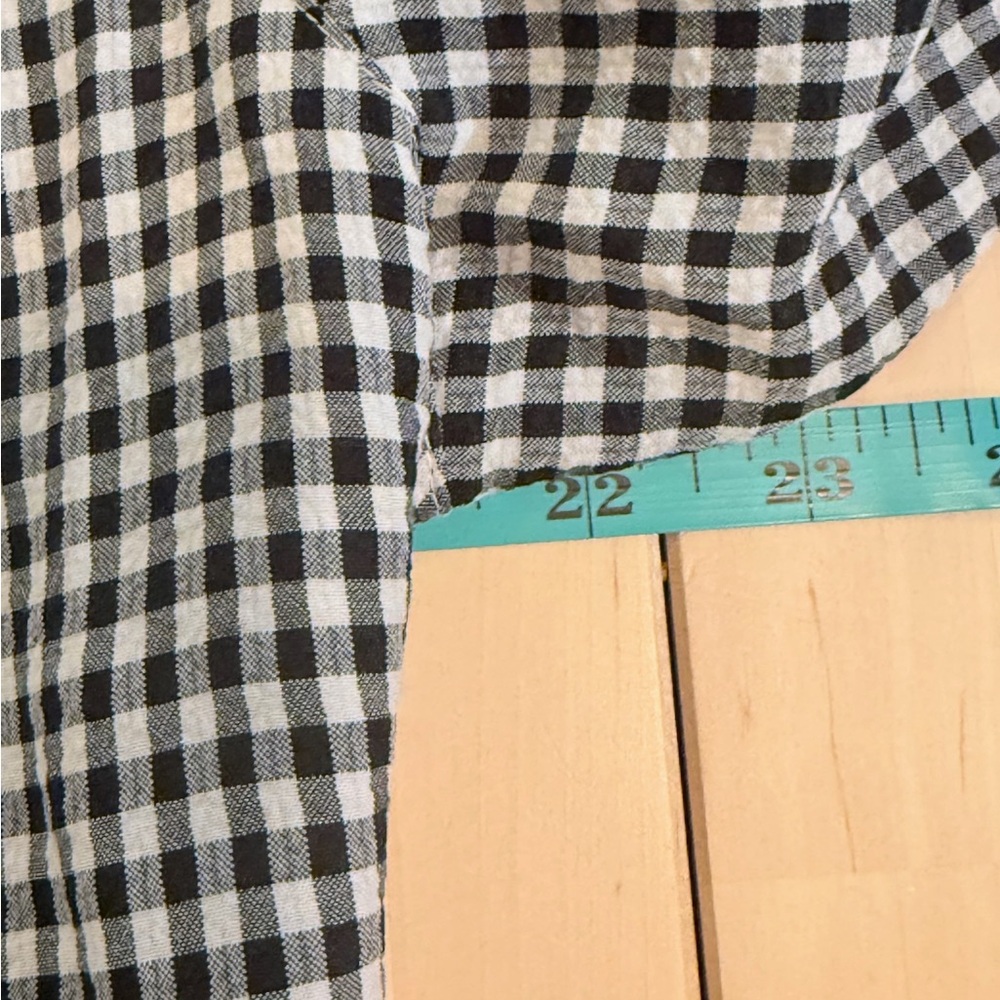 Black and White Checkered Button-Up Shirt * - Picture 4 of 4